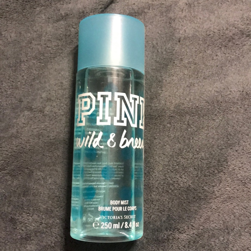 PINK wild and breezy body mist